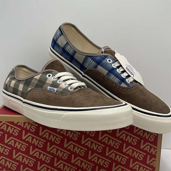 Authentic 44 D
Anaheim Factory 0g Cord/Pewter
VN000581NU Sneakers - Picture 4 of 16